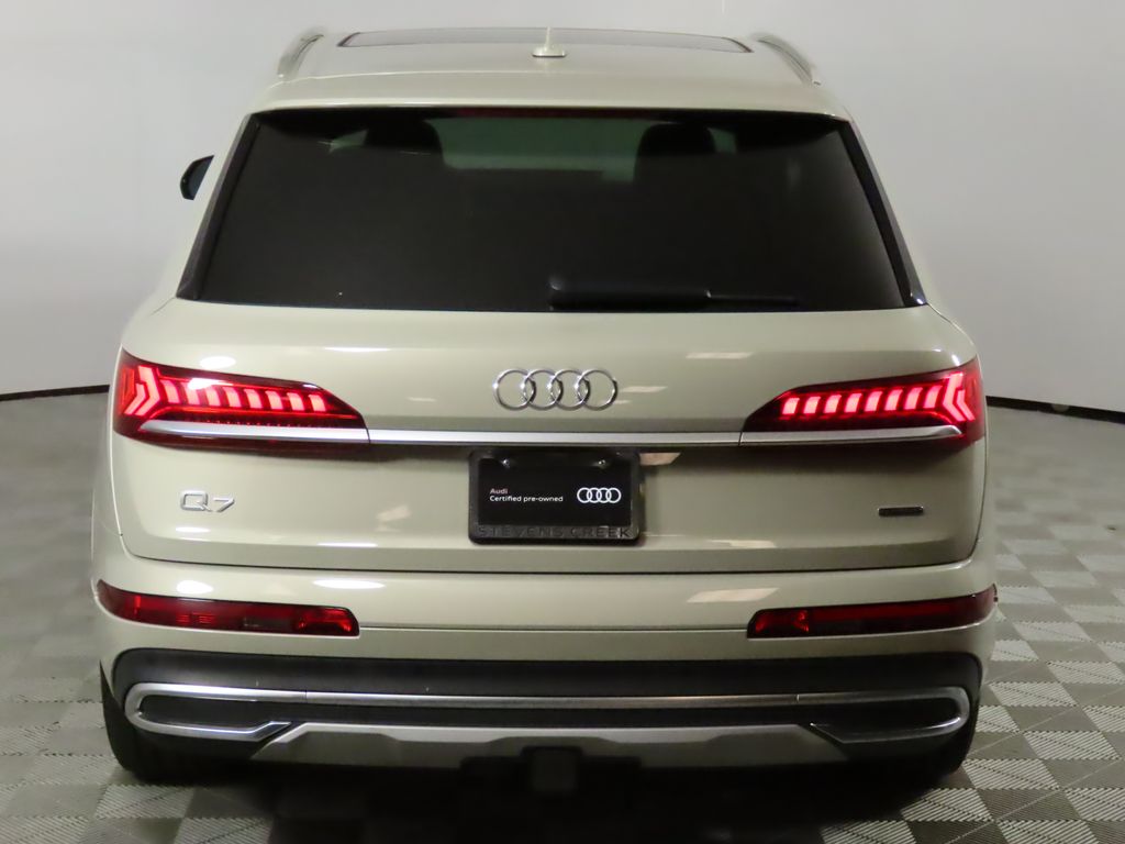 2022 Audi Q7 55 Prestige photo 4