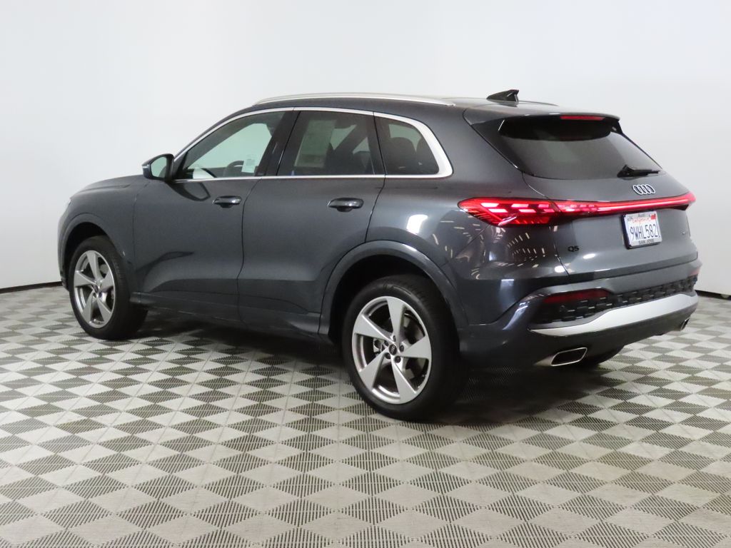 2025 Audi Q5 2.0T Premium Plus photo 2
