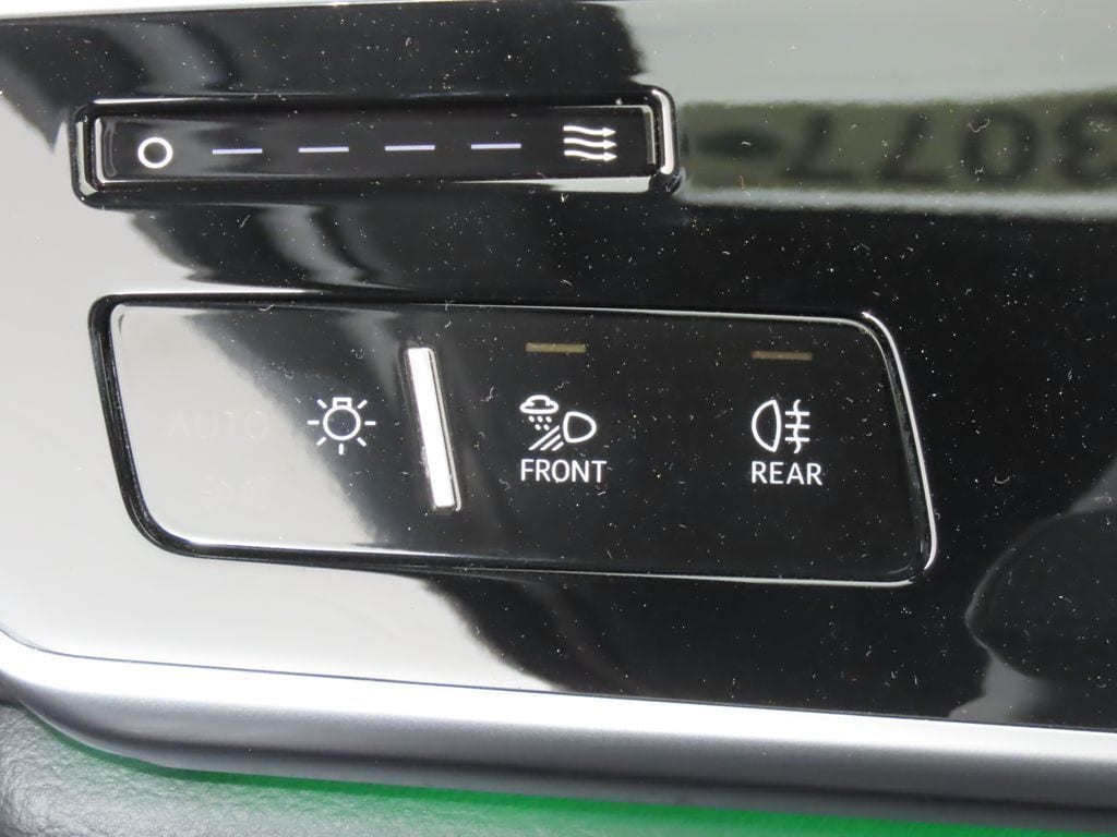 2025 Audi A8 Base - Photo 19
