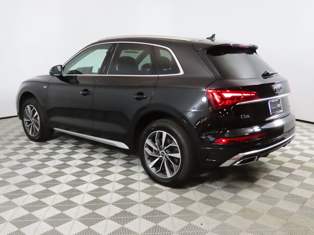 2025 Audi Q5 45 S line Premium Plus photo 2