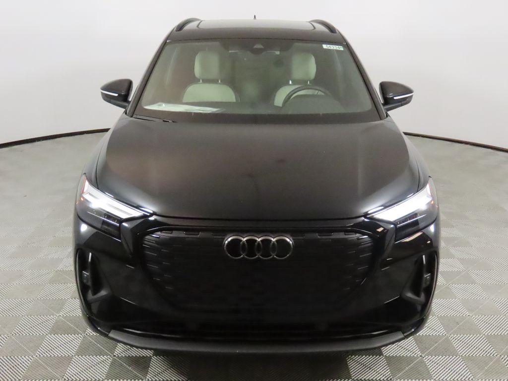 2026 Audi Q4 e-tron Premium - Photo 8