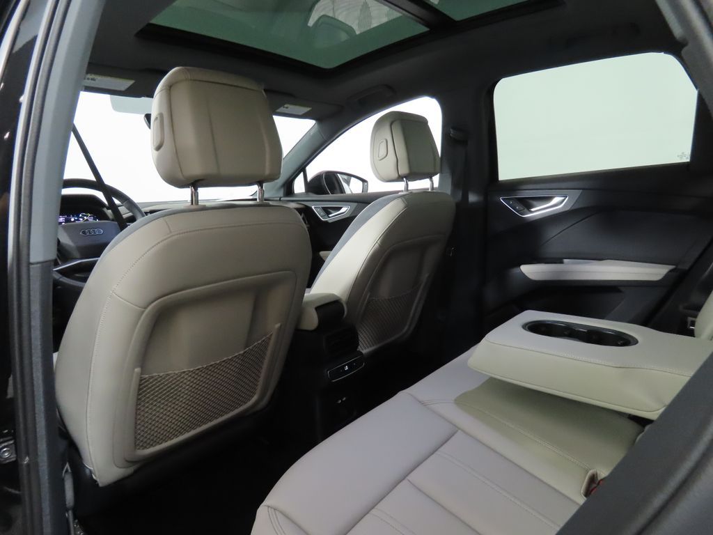 2026 Audi Q4 e-tron Premium - Photo 37
