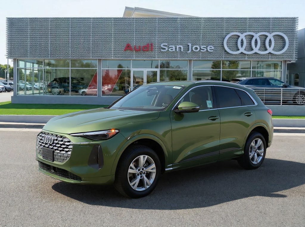 New 2026 Audi Q5 Premium SUV