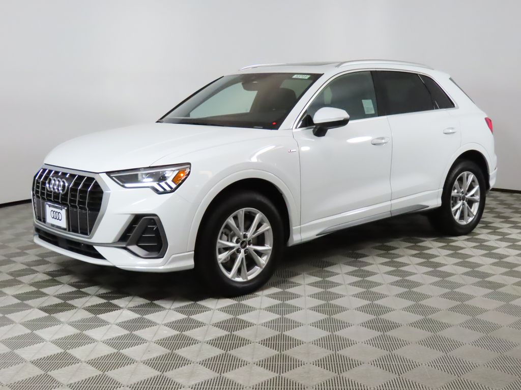 2025 Audi Q3 S Line Premium Plus's photo