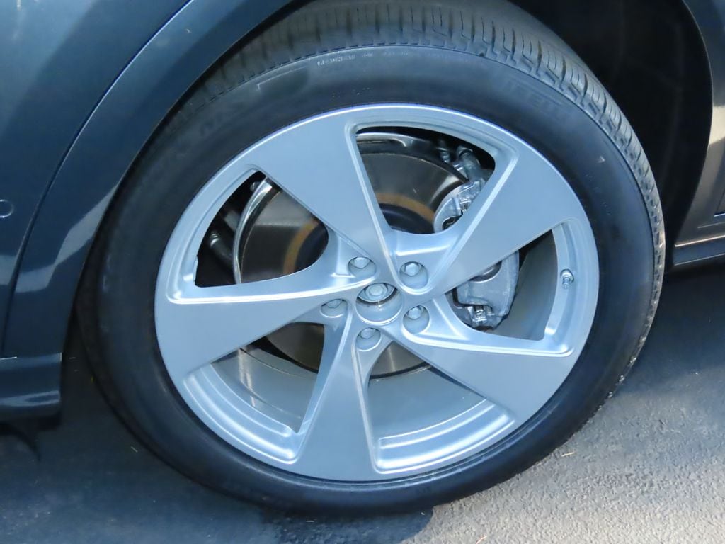 New 2025 Audi Q5 2.0T Premium SUV