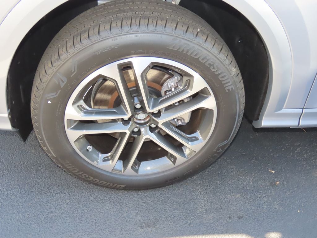 New 2025 Audi Q5 2.0T Premium SUV