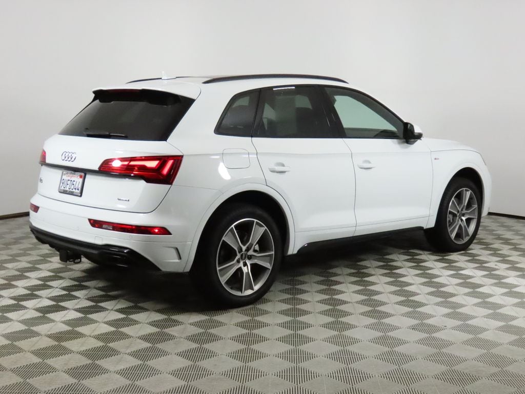 2025 Audi Q5 45 S Line Premium photo 4