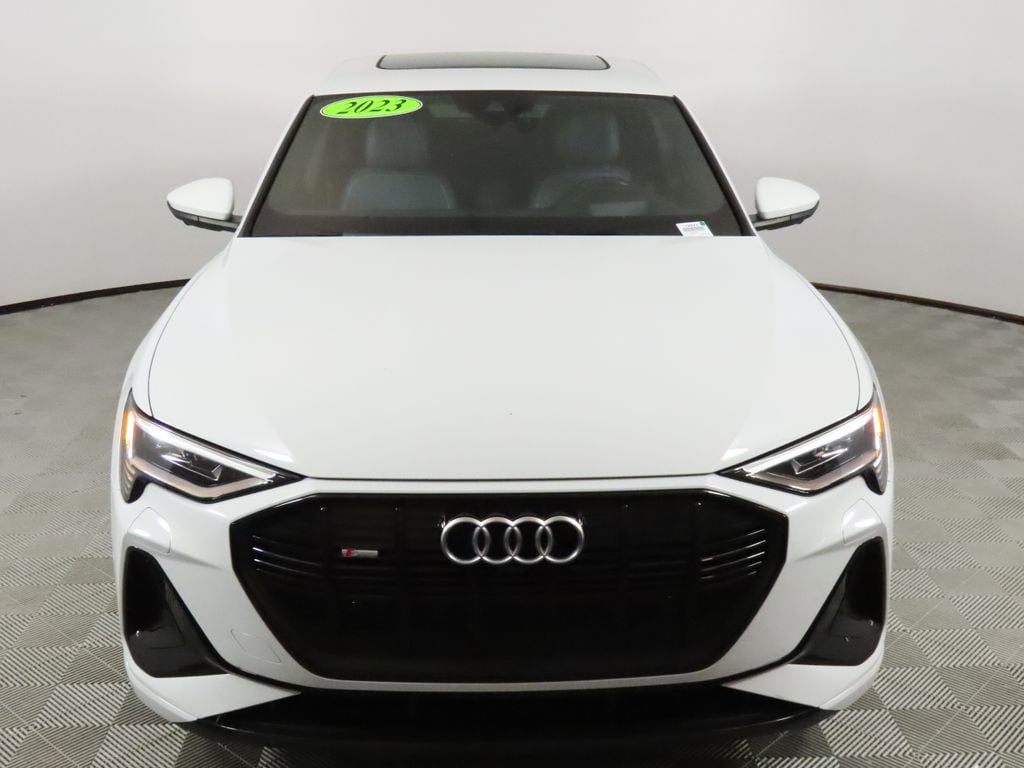 2023 Audi e-tron Sportback S Line Prestige photo 3