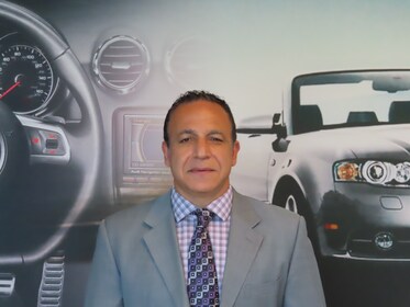 Staff member Hamidullah Shir from ID_d263ffa28341