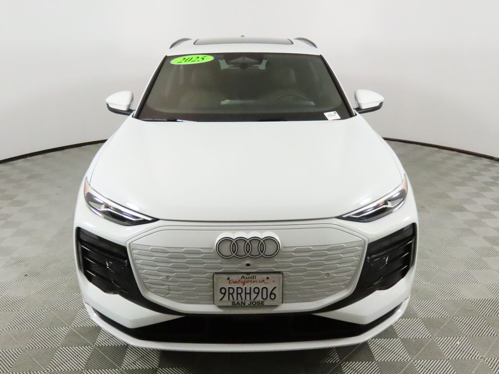 2025 Audi Q6 e-tron Premium photo 3