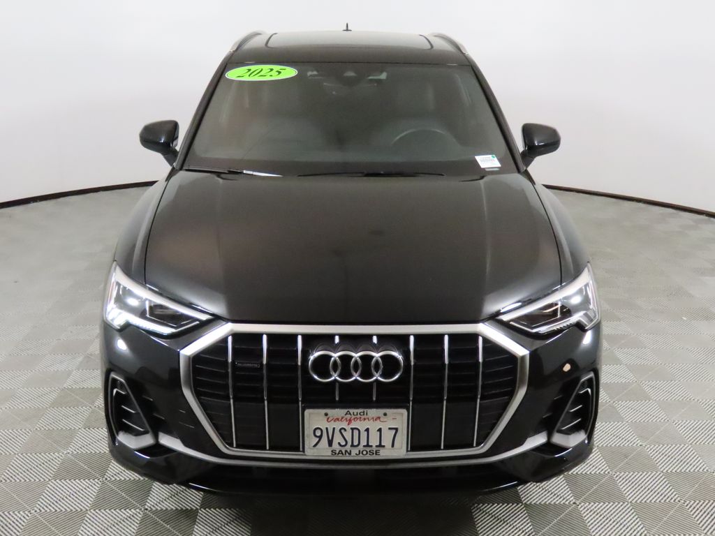 2025 Audi Q3 Premium Plus photo 3