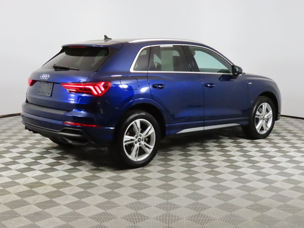 2024 Audi Q3 Premium Plus photo 4