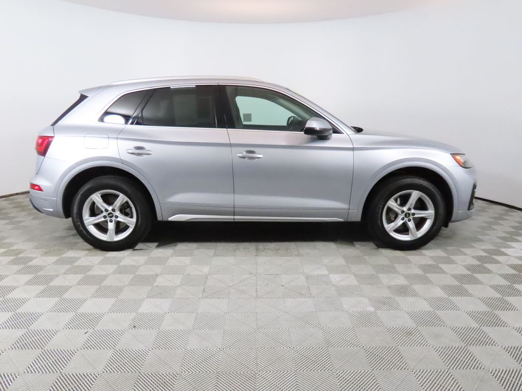 2022 Audi Q5 40 Premium photo 5