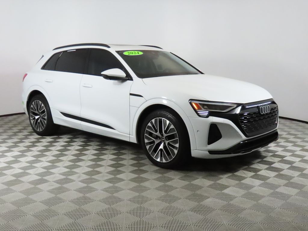2024 Audi Q8 e-tron Prestige photo 6
