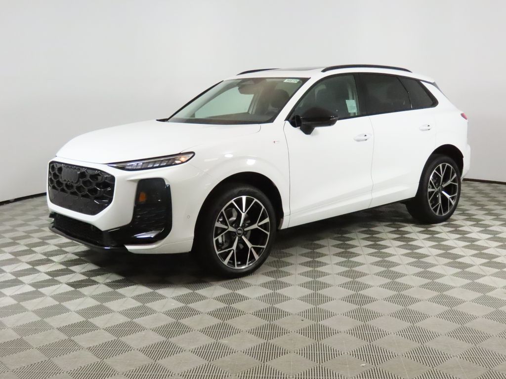 2026 Audi Q3 S line quattro's photo