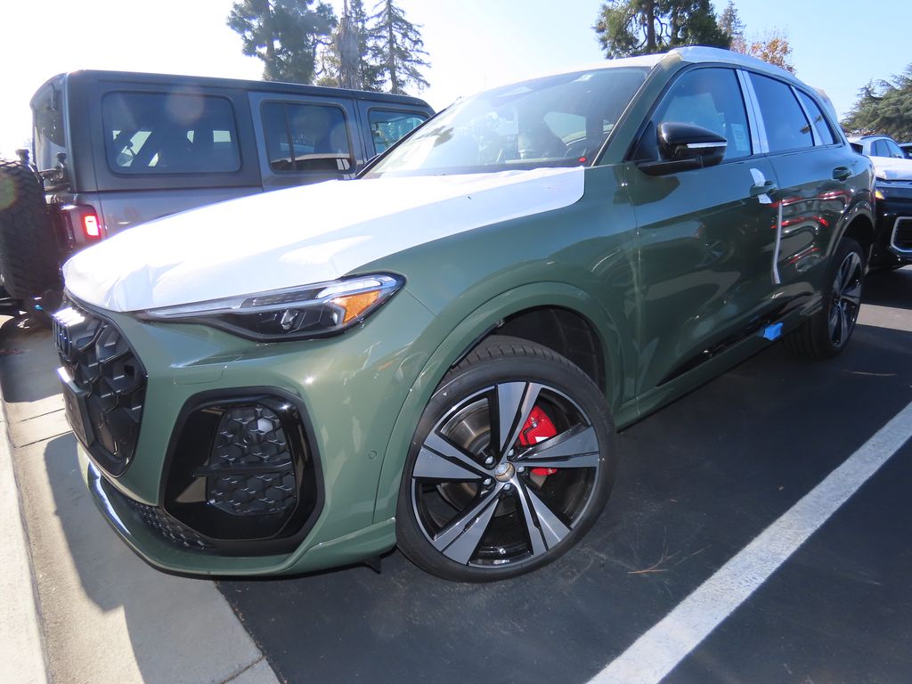 2025 Audi New SQ5 Premium Plus's photo