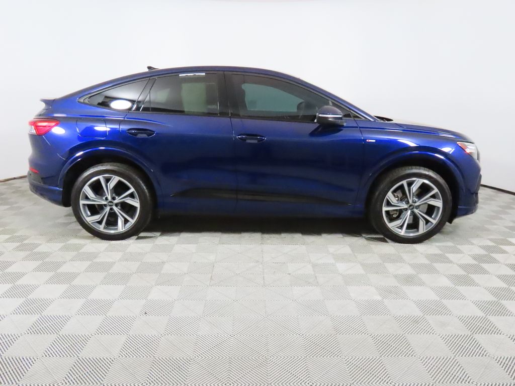 2023 Audi Q4 Sportback e-tron Prestige photo 5