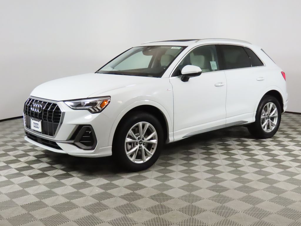 2025 Audi Q3 S Line Premium Plus's photo