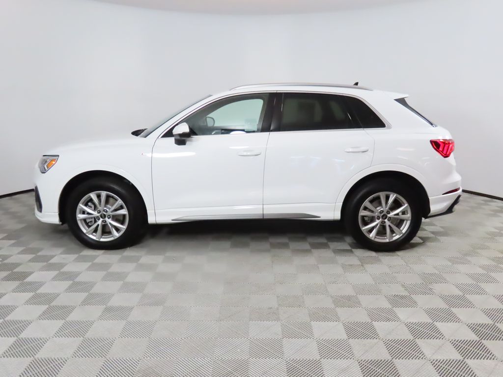 2025 Audi Q3 Premium Plus S line photo 2