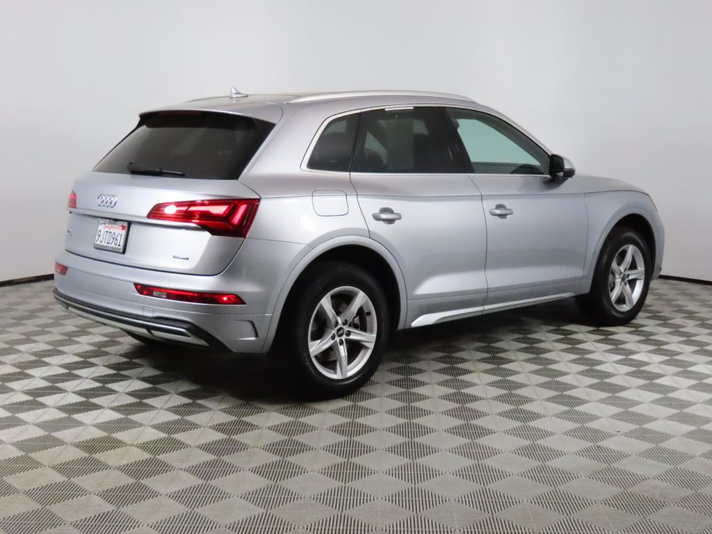 2022 Audi Q5 40 Premium photo 4