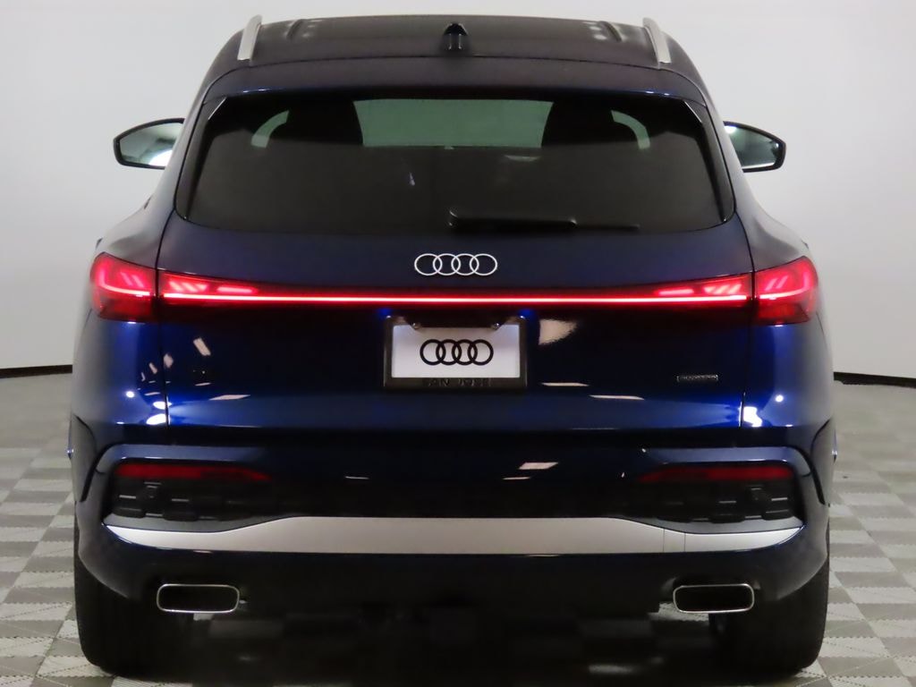 New 2025 Audi Q5 2.0T Premium SUV