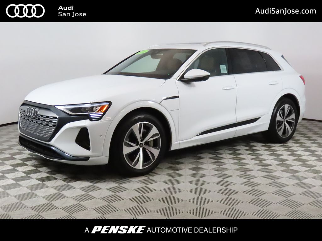 2024 Audi Q8 e-tron Premium Plus's photo