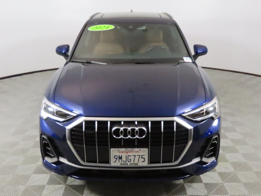 2024 Audi Q3 Premium Plus photo 3