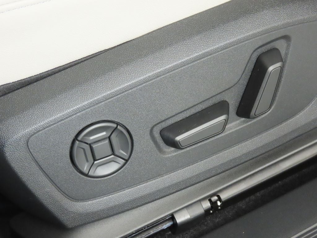 2026 Audi Q4 e-tron Premium - Photo 34