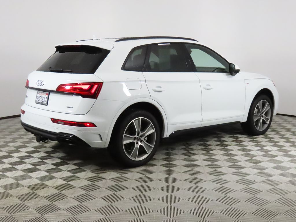 2025 Audi Q5 45 S Line Premium photo 4