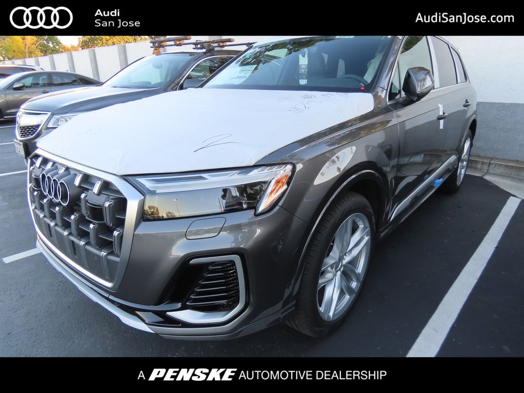 New 2025 Audi Q7 55 Premium SUV