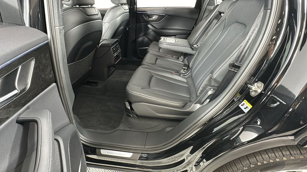 2025 Audi Q7 Prestige - Photo 34