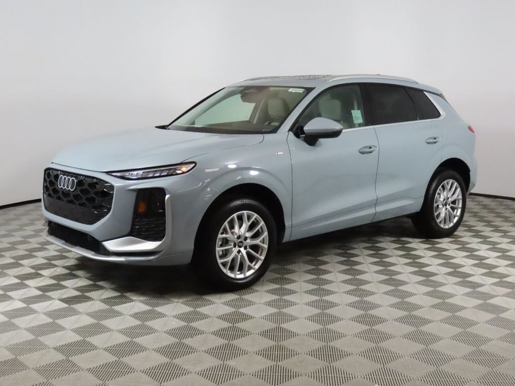 2026 Audi Q3 S line quattro's photo