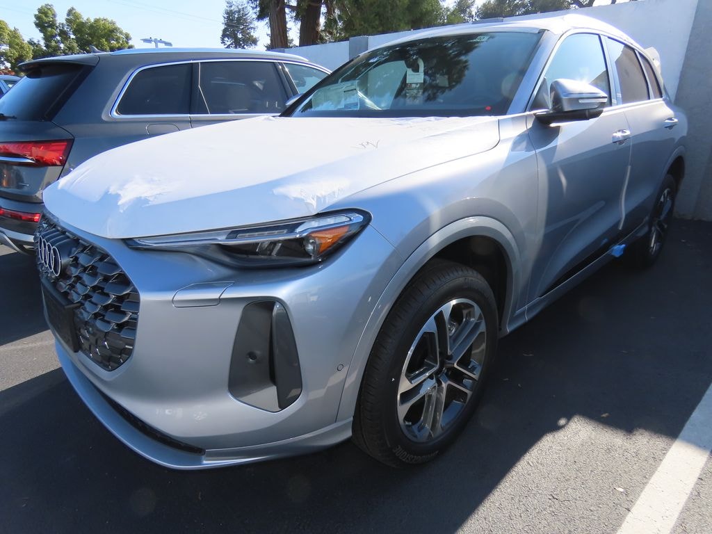 New 2025 Audi Q5 2.0T Premium SUV