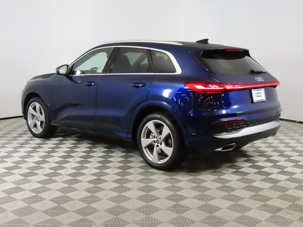 New 2025 Audi Q5 2.0T Premium SUV