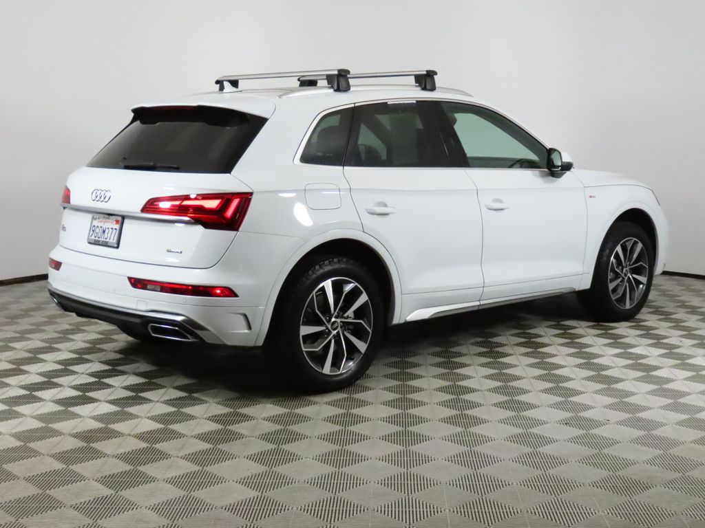 2023 Audi Q5 45 S Line Premium photo 4
