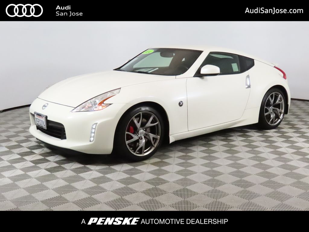 2014 Nissan 370Z Coupe Touring 6MT's photo