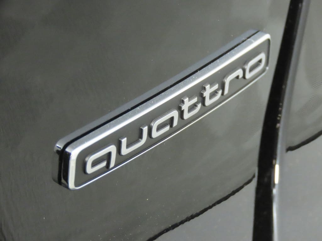 2026 Audi Q4 e-tron Premium - Photo 10