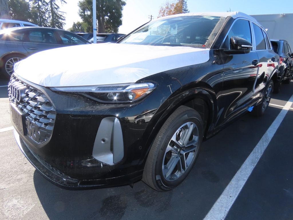 New 2025 Audi Q5 2.0T Premium SUV