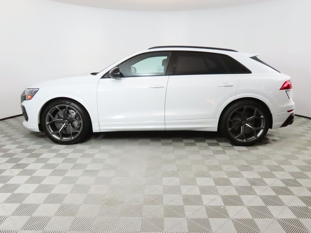 New 2025 Audi RS Q8 4.0T performance SUV