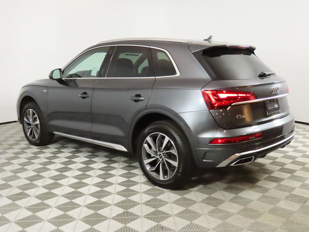 2025 Audi Q5 45 S line Premium Plus photo 2