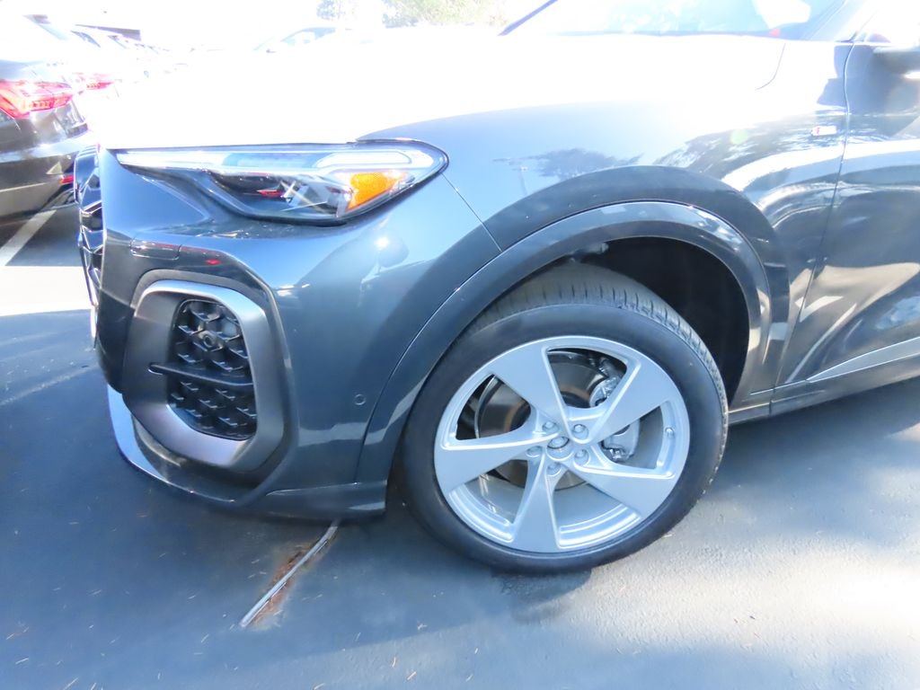 New 2025 Audi Q5 2.0T Premium SUV