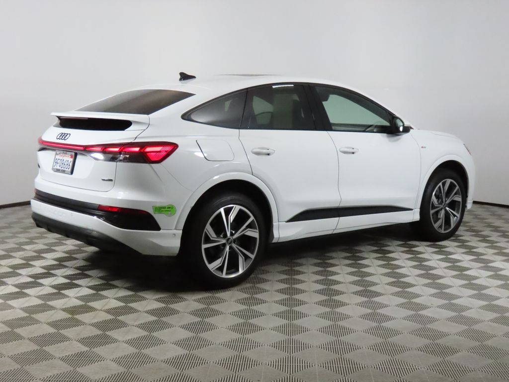 2023 Audi Q4 Sportback e-tron Prestige photo 4