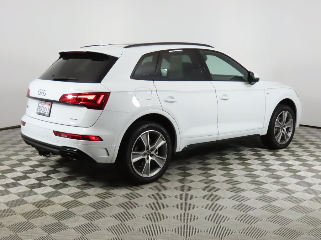 2025 Audi Q5 45 S Line Premium photo 4