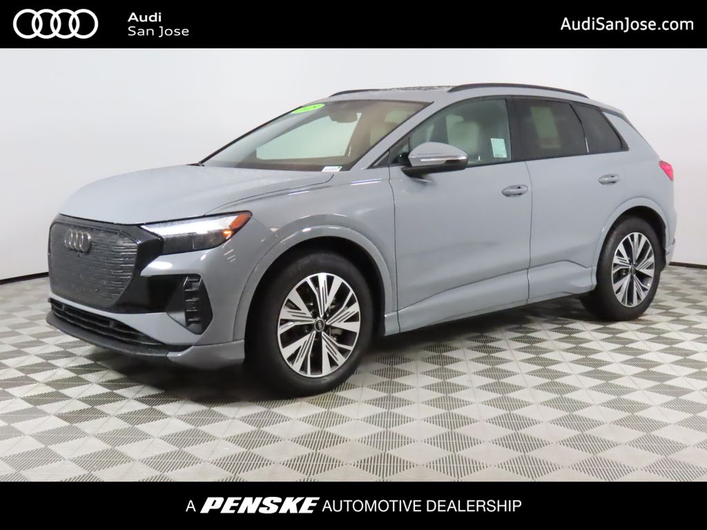 2025 Audi Q4 e-tron Premium's photo