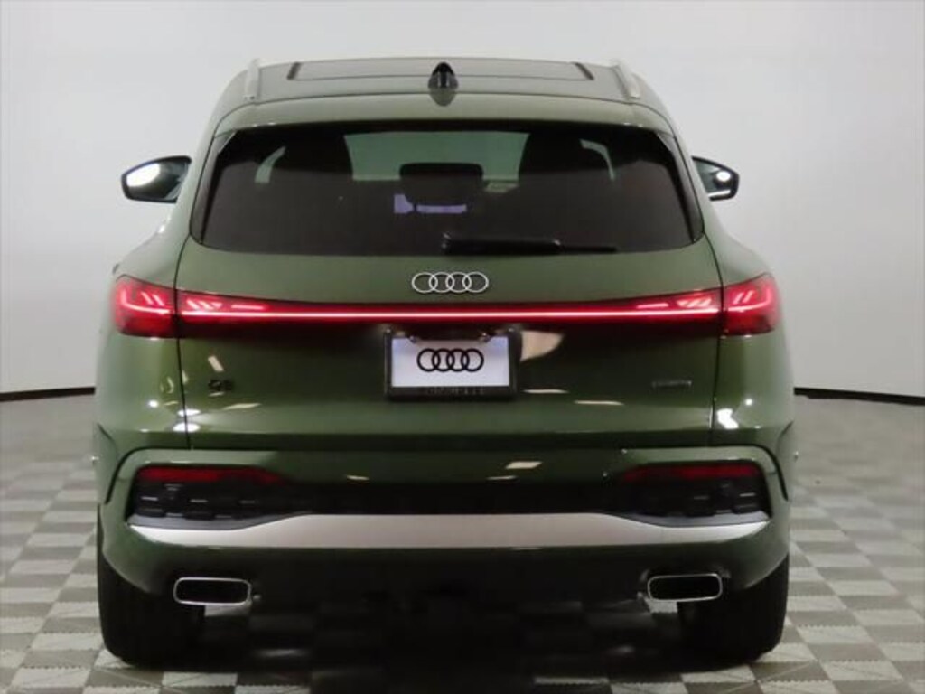 New 2025 Audi Q5 Prestige SUV