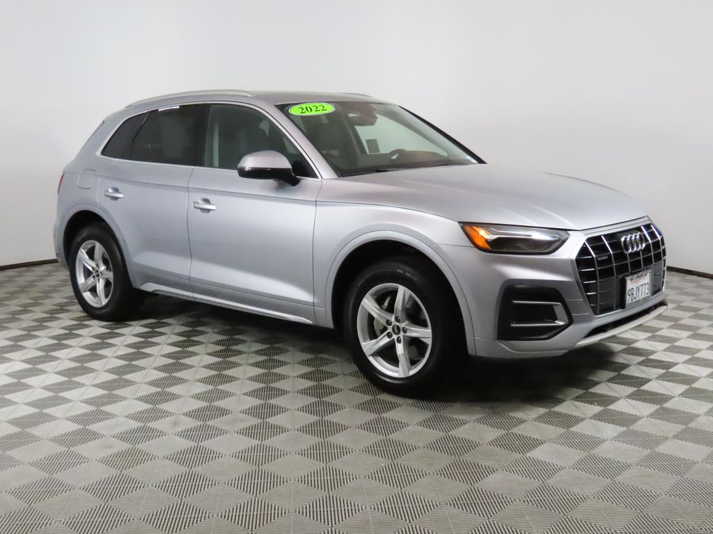 2022 Audi Q5 40 Premium photo 6