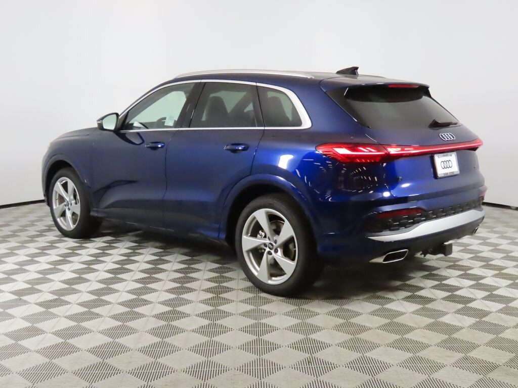 New 2025 Audi Q5 2.0T Premium SUV