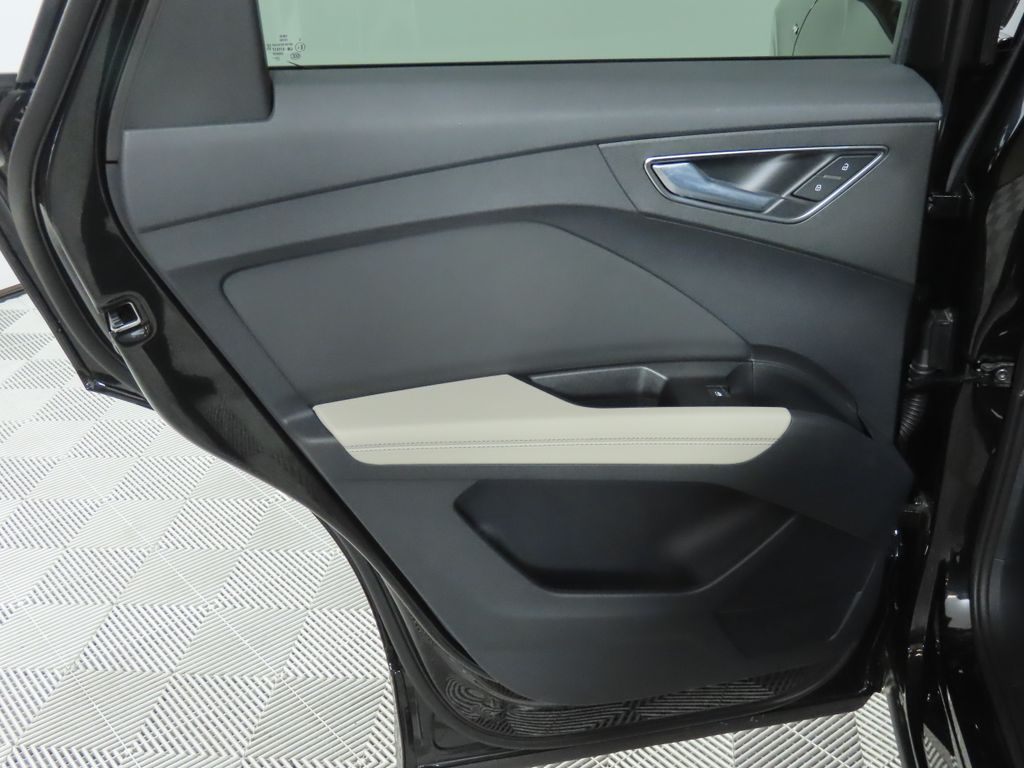 2026 Audi Q4 e-tron Premium - Photo 38