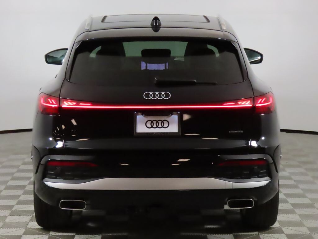 New 2025 Audi Q5 2.0T Premium SUV