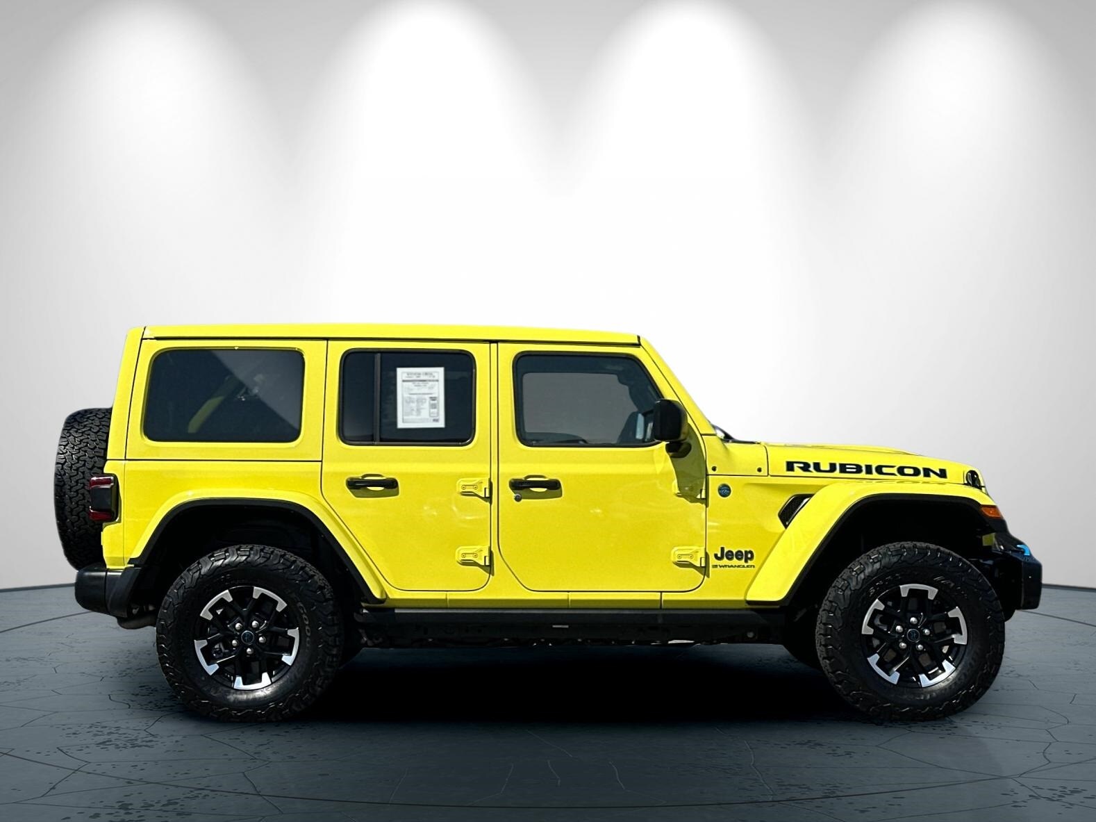 2024 Jeep Wrangler Rubicon 4xe photo 3